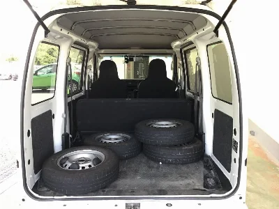DAIHATSU HIJET VAN