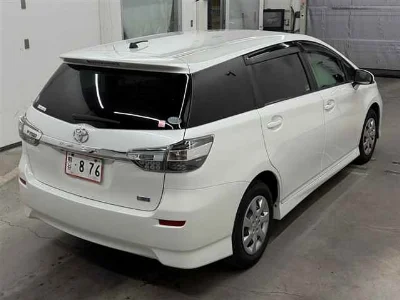 TOYOTA WISH