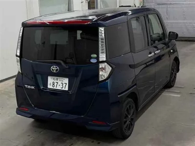 TOYOTA TANK