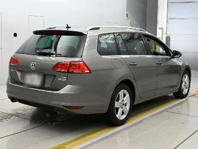 VOLKSWAGEN GOLF VARIANT