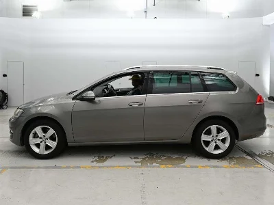 VOLKSWAGEN GOLF VARIANT