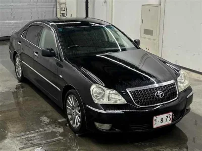 TOYOTA CROWN MAJESTA