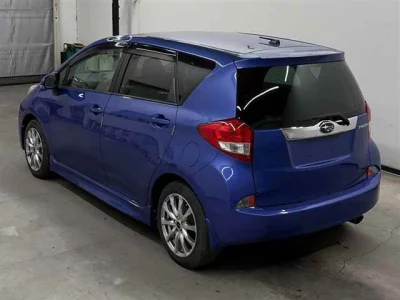 SUBARU TREZIA