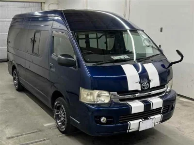 TOYOTA HIACE VAN