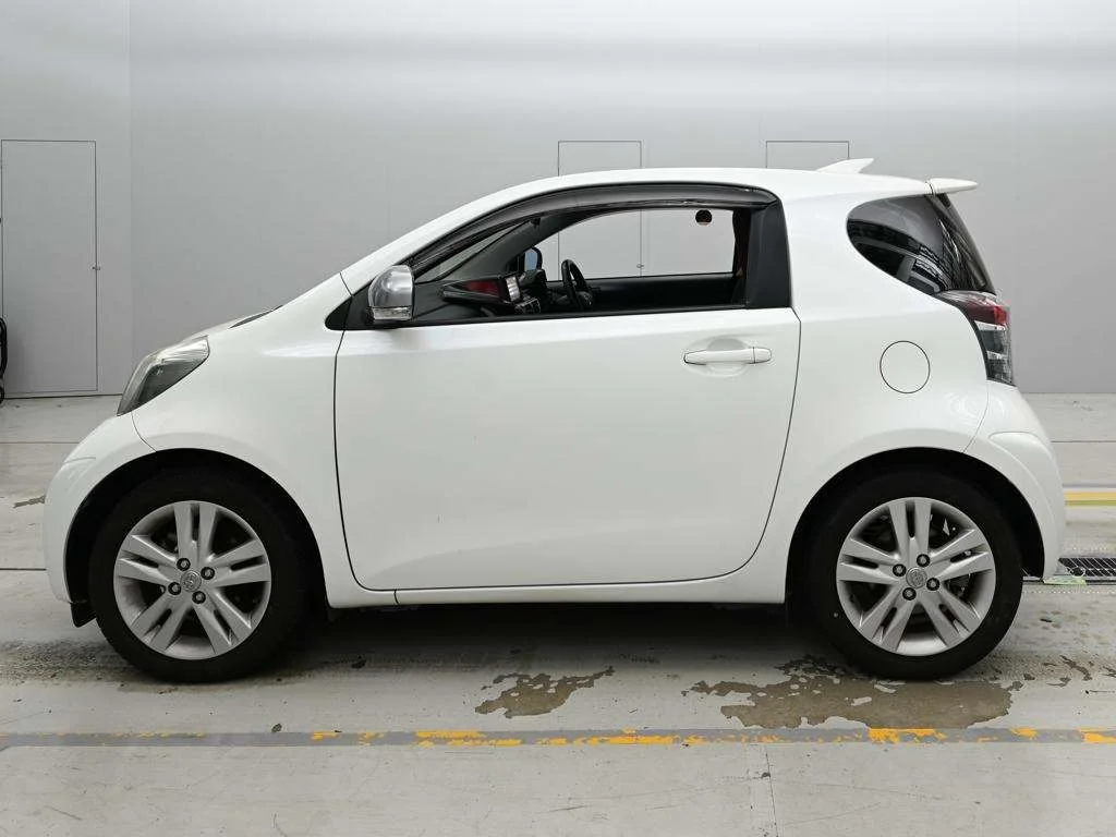Toyota iQ 130GGO- LEATHER PACKAGE, миниатюра 4