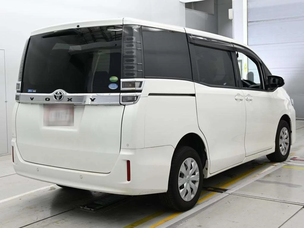 Toyota Voxy X 4WD, миниатюра 2