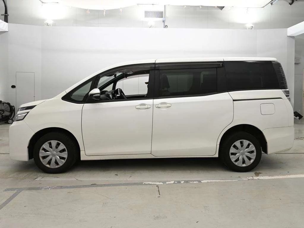 Toyota Voxy X 4WD, миниатюра 4