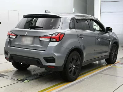 MITSUBISHI RVR
