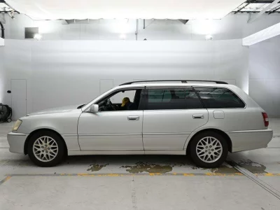 TOYOTA CROWN ESTATE