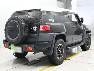 TOYOTA FJ CRUISER