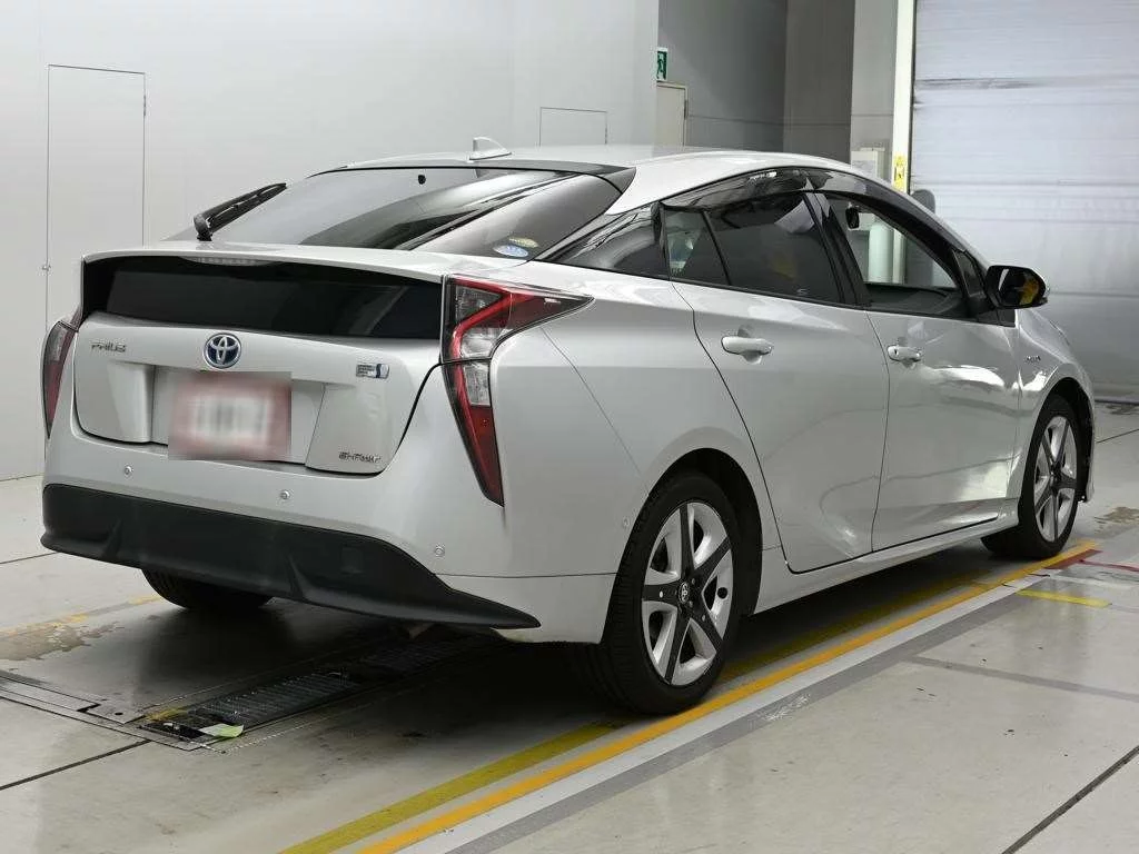 Toyota Prius A Touring Selection 4WD, миниатюра 2