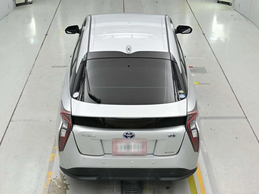 Toyota Prius A Touring Selection 4WD, миниатюра 8