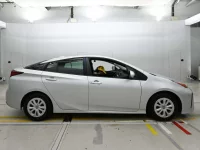 Цена авто Toyota Prius с аукционов Японии, номер кузова ZVW51, пробег 64 000, оценка 3