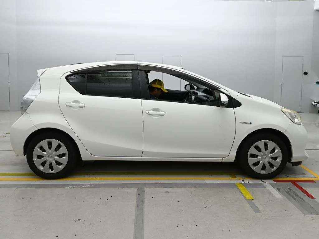 Toyota Aqua S, миниатюра 3