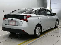 Цена авто Toyota Prius с аукционов Японии, номер кузова ZVW51, пробег 64 000, оценка 2