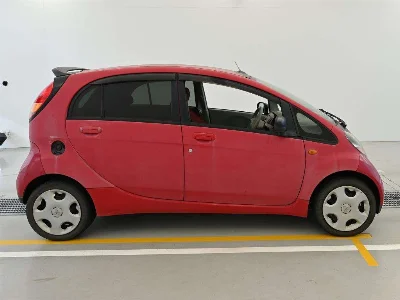 MITSUBISHI I