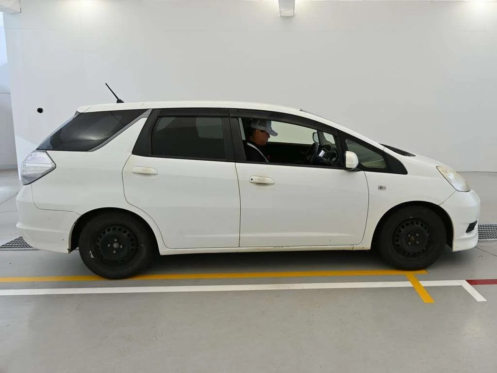 Honda Fit HYBRID -C, миниатюра 3