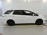 Цена авто Honda FIT SHUTTLE HYBRID с аукционов Японии, номер кузова GP2, пробег 117 000, оценка 7