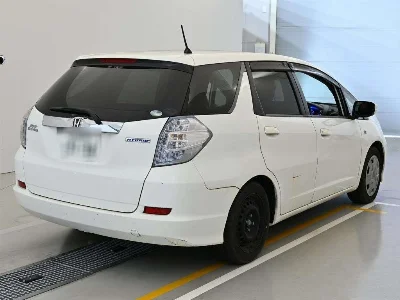 HONDA FIT SHUTTLE