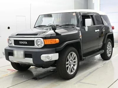 TOYOTA FJ CRUISER