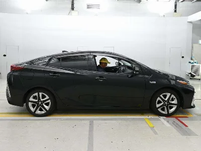 TOYOTA PRIUS PHV