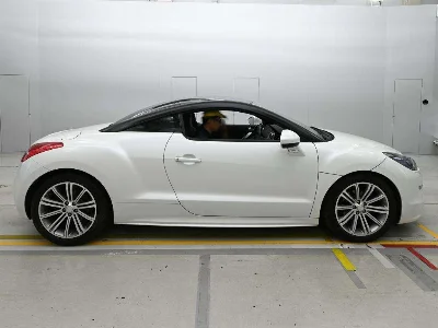 PEUGEOT RCZ