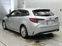 Цена авто Toyota Corolla Wagon с аукционов Японии, номер кузова ZWE211W, пробег 40 000, оценка 2