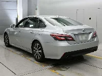 Toyota CROWN HYBRID
