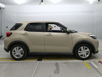 DAIHATSU ROCKY