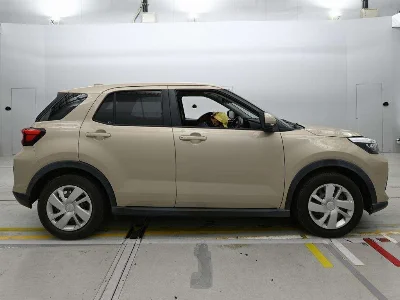 DAIHATSU ROCKY