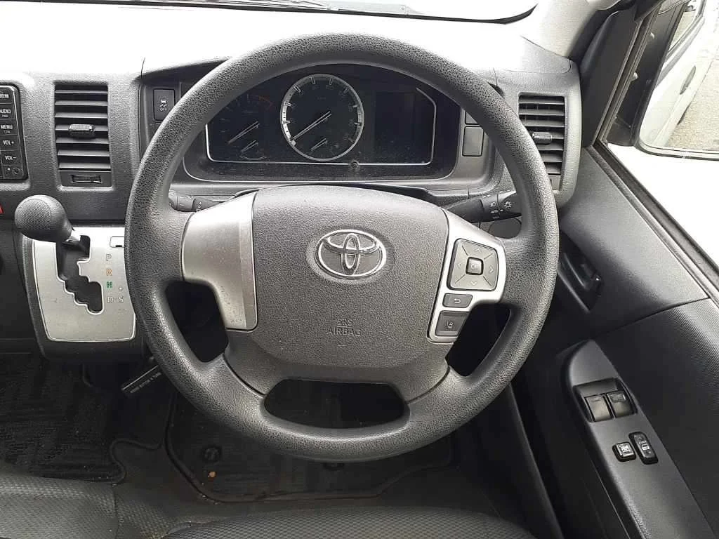 Toyota Commuter DX, миниатюра 8