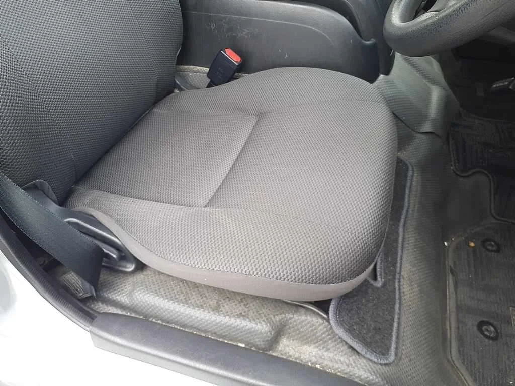 Toyota Commuter DX, миниатюра 9