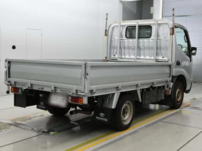 TOYOTA DYNA