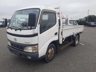 TOYOTA DYNA