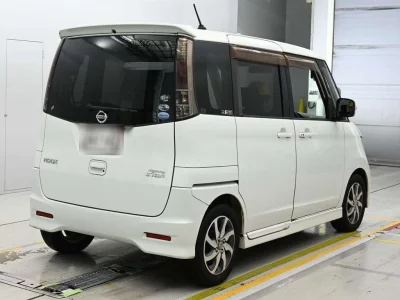NISSAN ROOX