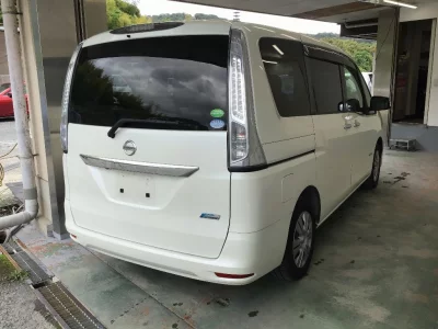 NISSAN SERENA