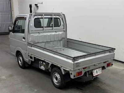 NISSAN CLIPPER TRUCK