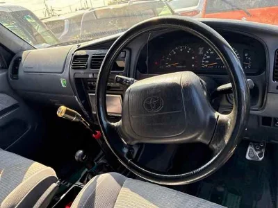 TOYOTA HILUX SURF