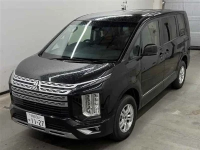 MITSUBISHI DELICA D5