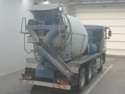 MITSUBISHI FUSO