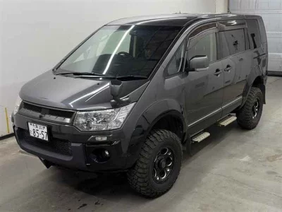 MITSUBISHI DELICA D5