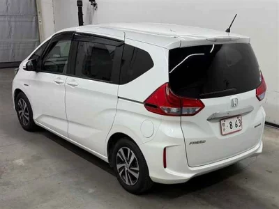 HONDA FREED HYBRID