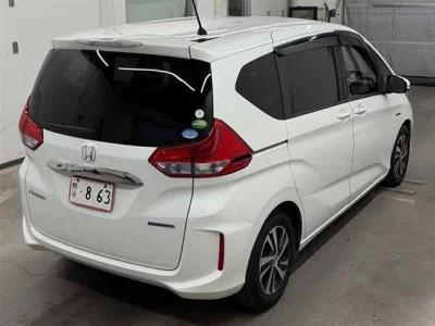 HONDA FREED HYBRID