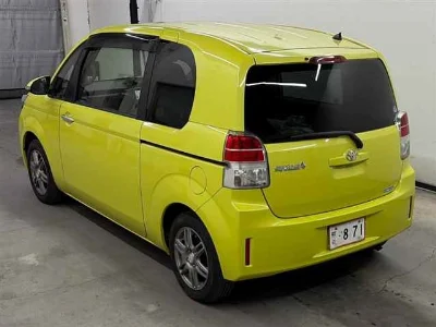 TOYOTA SPADE