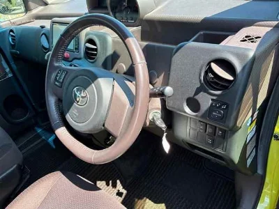 TOYOTA SPADE