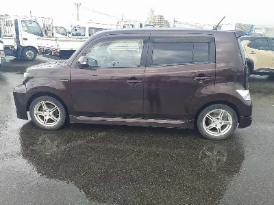 TOYOTA BB