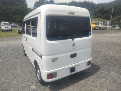 NISSAN CLIPPER VAN