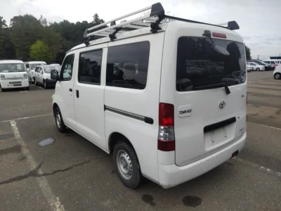 TOYOTA TOWN ACE VAN