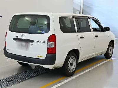 TOYOTA SUCCEED