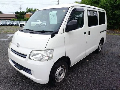 TOYOTA TOWN ACE VAN